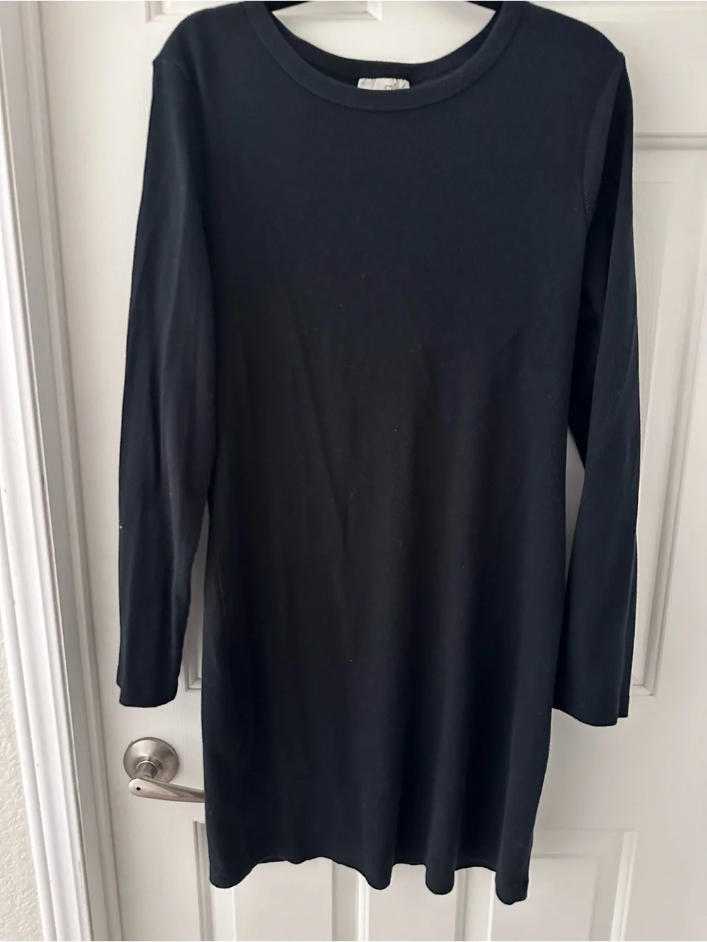 Universal Thread Long-Sleeve Dress - Picture 7 of 13